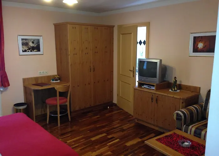 فندق Safenhof 4*